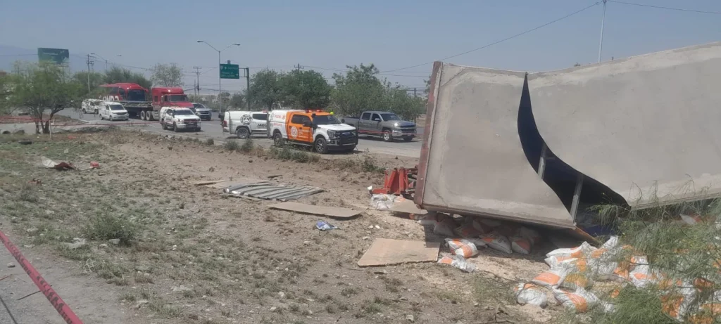 Trailer sin frenos provoca colisión múltiple; hay un muerto 1 644939068 1269379645313009 5633415749038176404 n