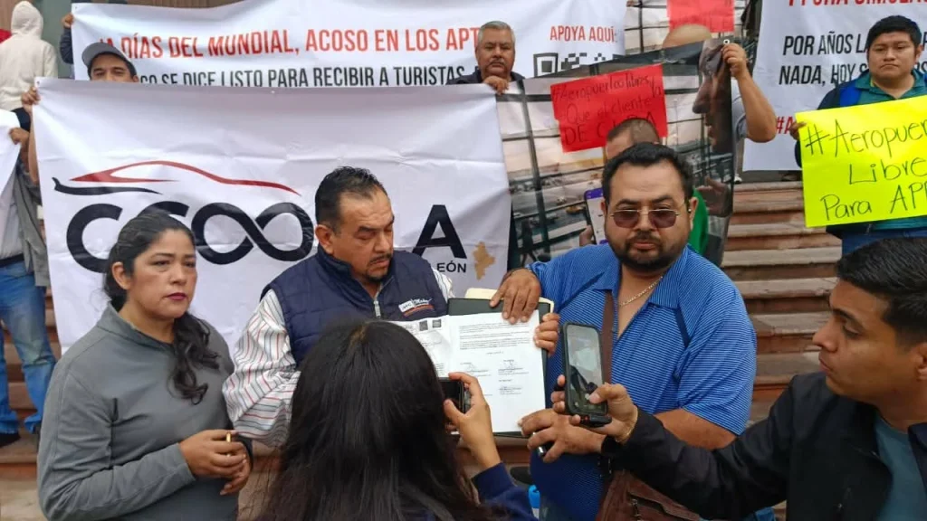 Conductores de plataformas exigen operar en Aeropuertos ante la cercanía del Mundial 3 663364993 1024513667419753 6273719212127195198 n