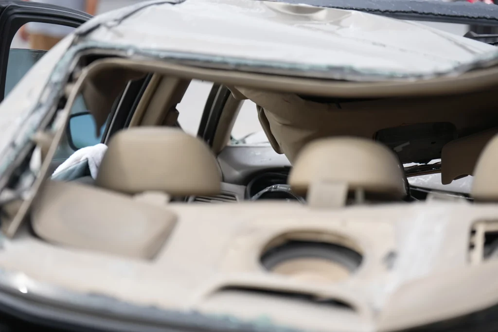 Así quedó el auto aplastado en la obras del monorriel 3 668606890 2044419153172666 139967752325182926 n