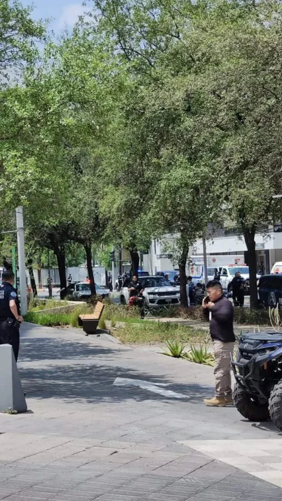 Ejecutan a hombre a bordo de un vehículo en San Pedro 1 670356329 26653494210957419 799506056635941094 n