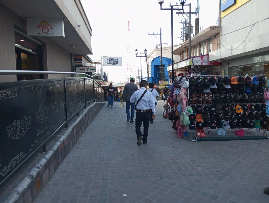 Esperan comerciantes ambulantes repunte en ventas en próxima temporada 1 670958194 1607922970502428 8382674146190746239 n