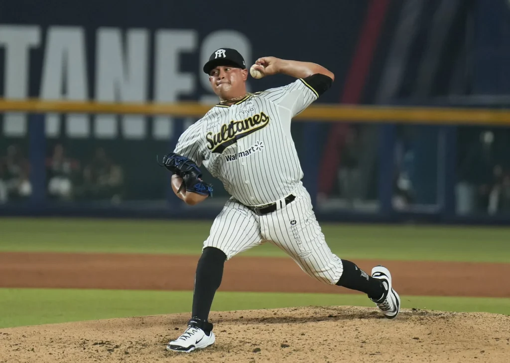 Cae Sultanes 12-4 ante Laredo en el segundo de la serie 1 671415887 1490532666011309 3274951589429772230 n