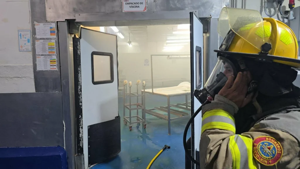 Evacúan a 374 personas por fuga de amoniaco en Escobedo 2 673861485 1437283361054437 6554257121580279761 n