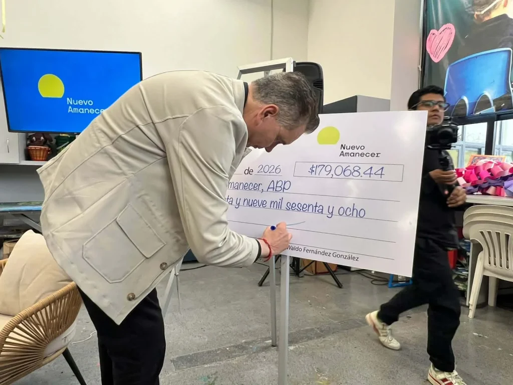 Entrega Waldo Fernández primer donativo, tras reembolso de proceso legal con Karina Barrón 1 677931193 1110172672173034 5415546048436647001 n
