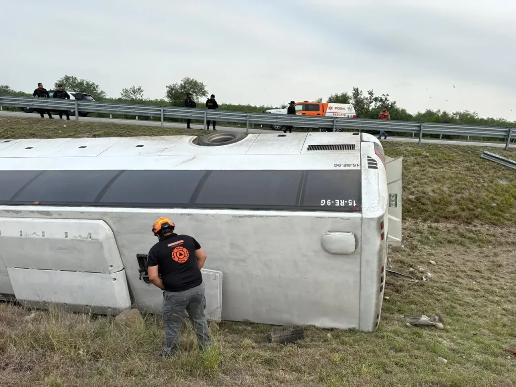 Se registra aparatoso accidente en Carretera a Reynosa 2 679459990 1311744360888195 3377917123373329261 n