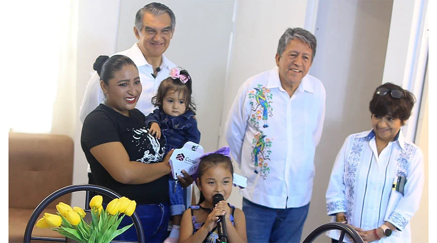 Sheinbaum y Américo entregan viviendas a familias de pescadores en Tamaulipas 1 AMERICO 22bbs