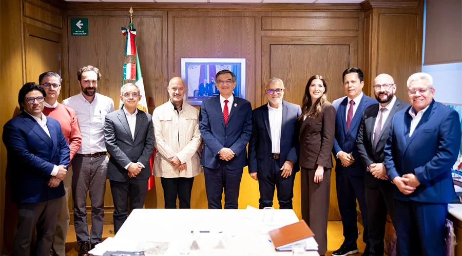 Gestiona Américo ante la SICT impulso a infraestructura ferroviaria y carretera en Tamaulipas 1 AMERICO VILLARR 2bb2