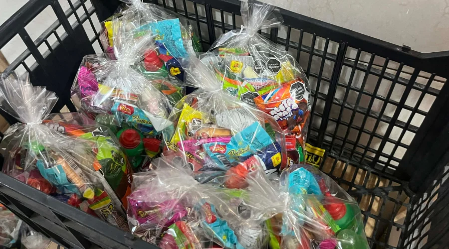 Ante la cercanía de celebraciones por el Día del Niño, que se festeja el próximo 30 de abril, dulcerías locales han registrado un incremento en sus ventas entre un 10 y 15 por ciento, principalmen