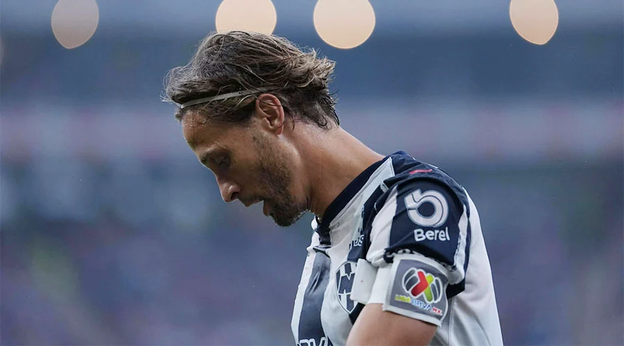 Remonta San Luis 2-1 y Rayados se va abucheado 4 CANALES 1pp