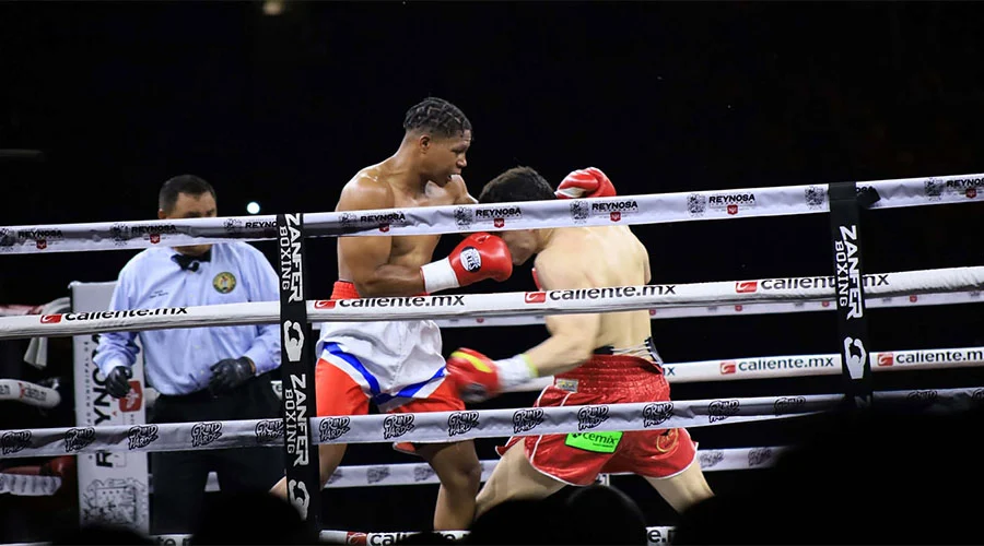 Chávez Jr fulmina a Caicedo en Reynosa 1 CHAVEZ JR 2bb