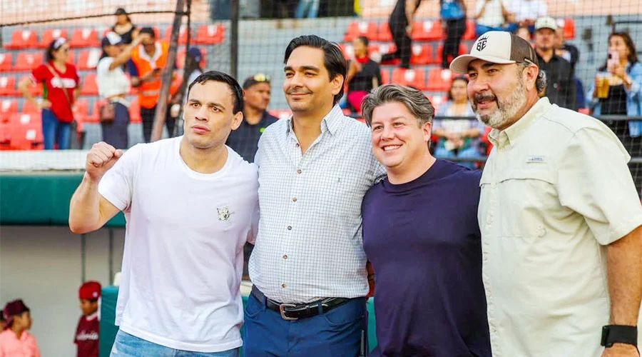Lanza Julio César Chávez Jr primera bola en partido Charros-Sultanes en Reynosa 1 CHAVEZ JR 2bb