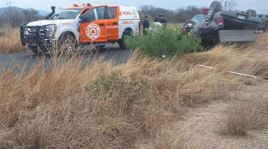 Fallecen dos en accidente carretero en Bustamante 1 CHOQUE BUSTAMENTE 2bbba