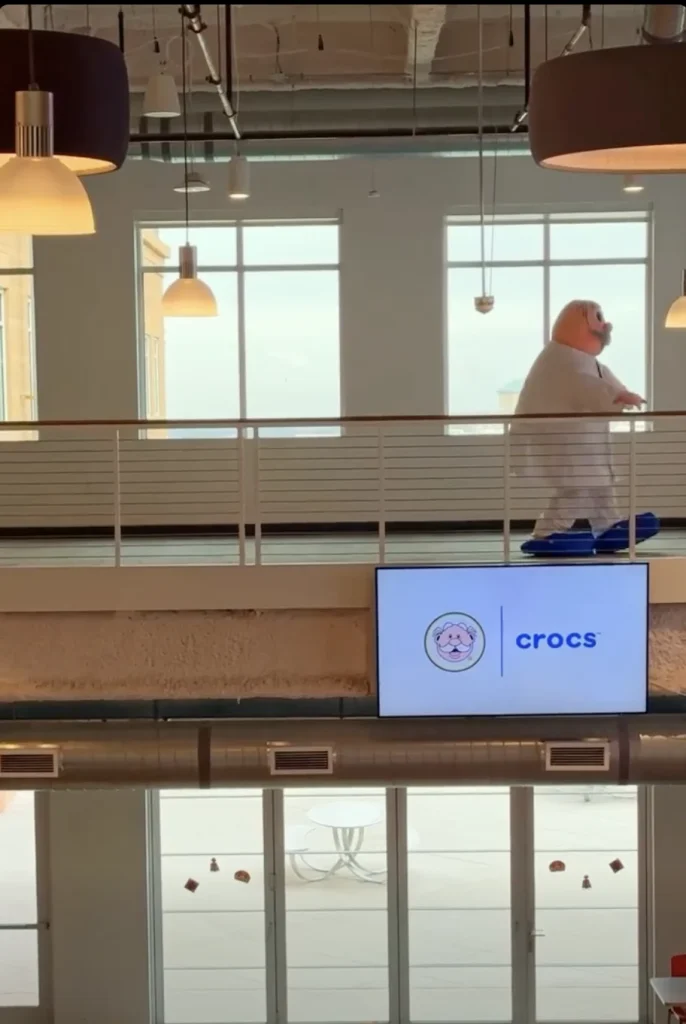¿Dr. Simi en unos Crocs? Sí, la colaboración ya es real; lanzan Simi Crocs 2 Captura de pantalla 2026 04 22 a las 4.04.03 p.m