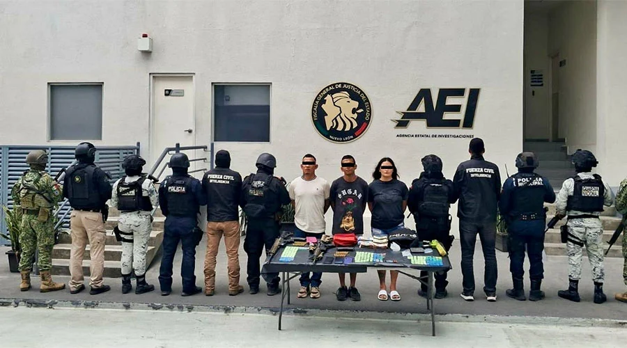 Detienen a 8 presuntos generadores de violencia en Nuevo León 2 DETENIDOS 3 CC