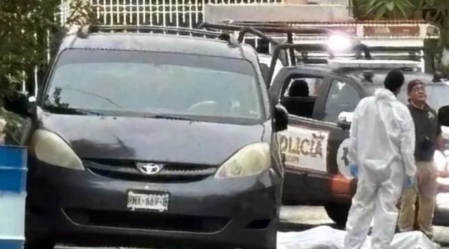Desarma a Policía y lo hiere; es abatido en Guadalupe Por Redacción Guadalupe, N.L.- Un enfrentamiento entre policías municipales y un presunto delincuente dejó como saldo un hombre abatido y un