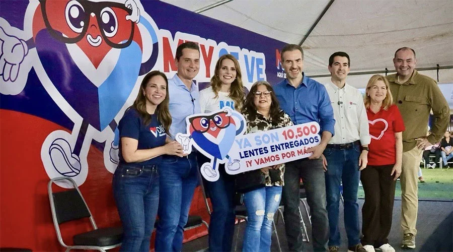 Supera programa 'Monterrey se ve mejor' los 10 mil 500 lentes entregados 1 LENTES 99 OK
