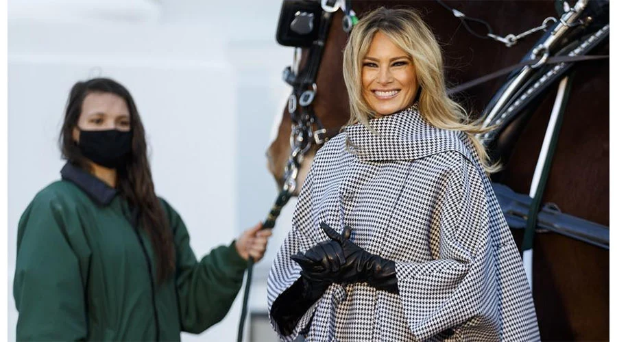 MELANIA TRUMP 1aa