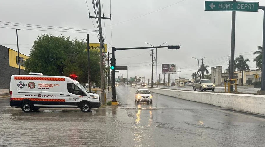 Otra vez el drenaje pluvial colapsado en algunas calles de Reynosa 1 PC REYNOSA 2bb