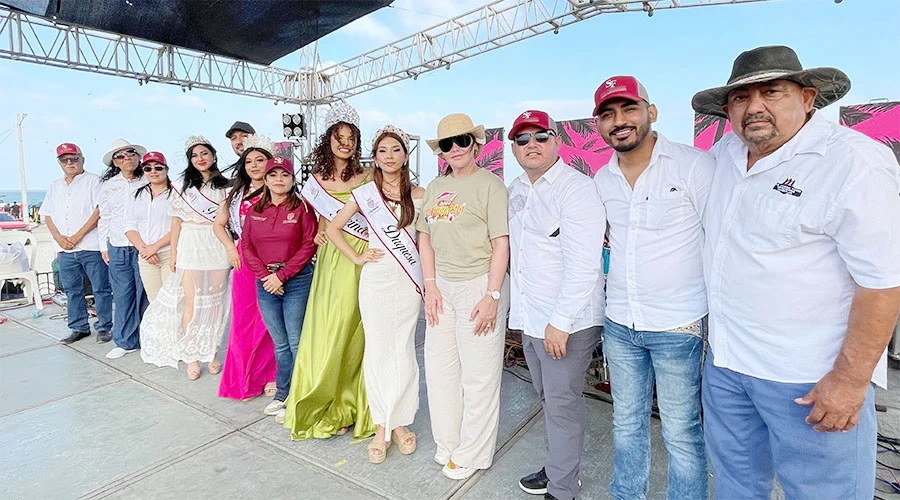Verónica Aguirre corona a Becky I, Reina del Carbonera Fest 2026 1 REINA FER 22a