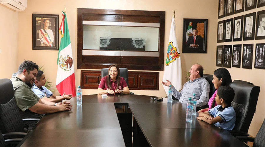 Reconoce Verónica Aguirre a niño sanfernandense por su próxima participación en concurso de oratoria 1 SAN FER 222aaa