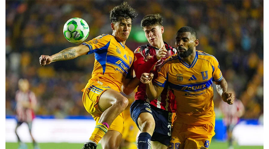¡Zarpazo al líder! Golea Tigres 4-1 a Chivas 7 TIGRES 9982s