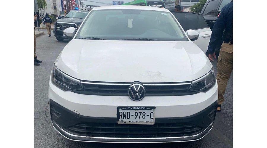Capturan a tres presuntos asaltantes al sur de Monterrey 1 auto 22