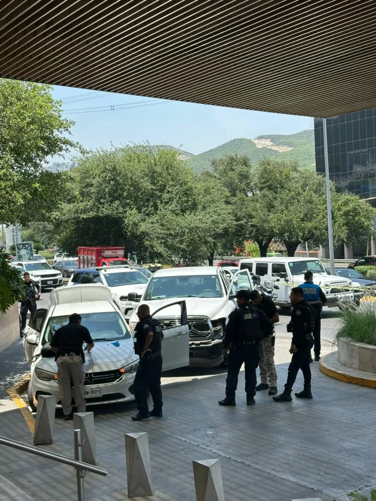 Detienen a presunto ladrón tras persecución en San Pedro 2 673419977 1508931733913756 5188211561201936079 n