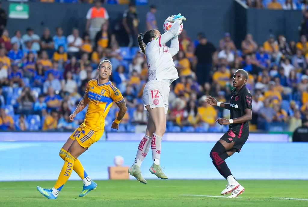 ¡Fracaso y sin Clásico! Toluca elimina a Tigres Femenil 5 680962688 1520968666389480 4000575908918606954 n