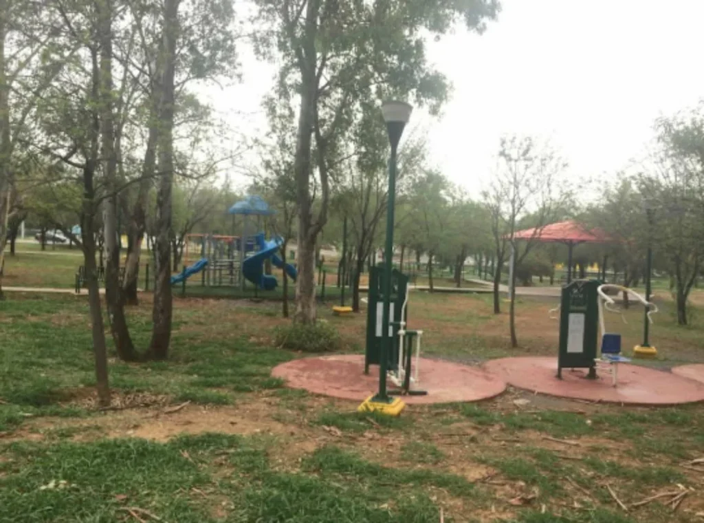 Niña se salva de morir en parque de Monterrey 3 682713496 2035056894089282 903807695821157374 n