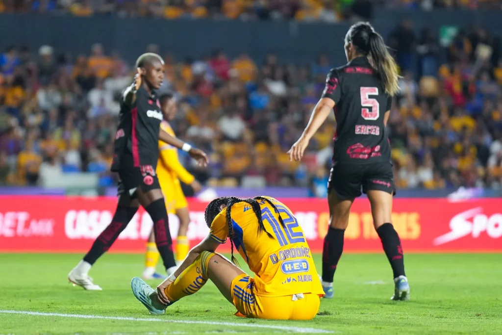 ¡Fracaso y sin Clásico! Toluca elimina a Tigres Femenil 8 683088726 1372837171574204 5566132645460269149 n
