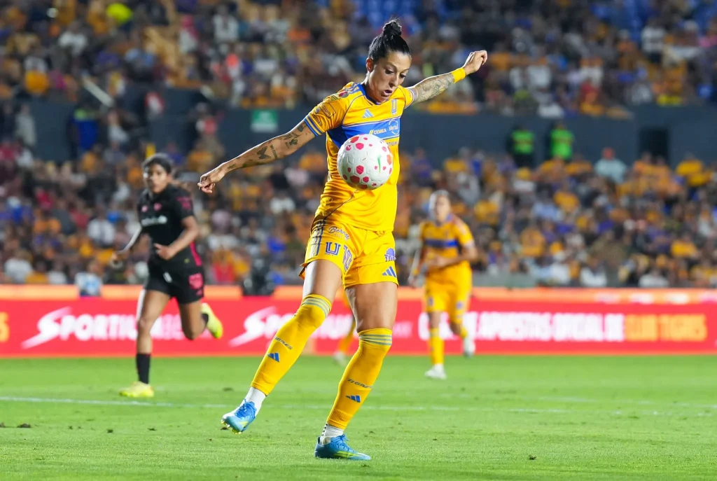 ¡Fracaso y sin Clásico! Toluca elimina a Tigres Femenil 11 684108738 2408098132991018 2558727203809070837 n