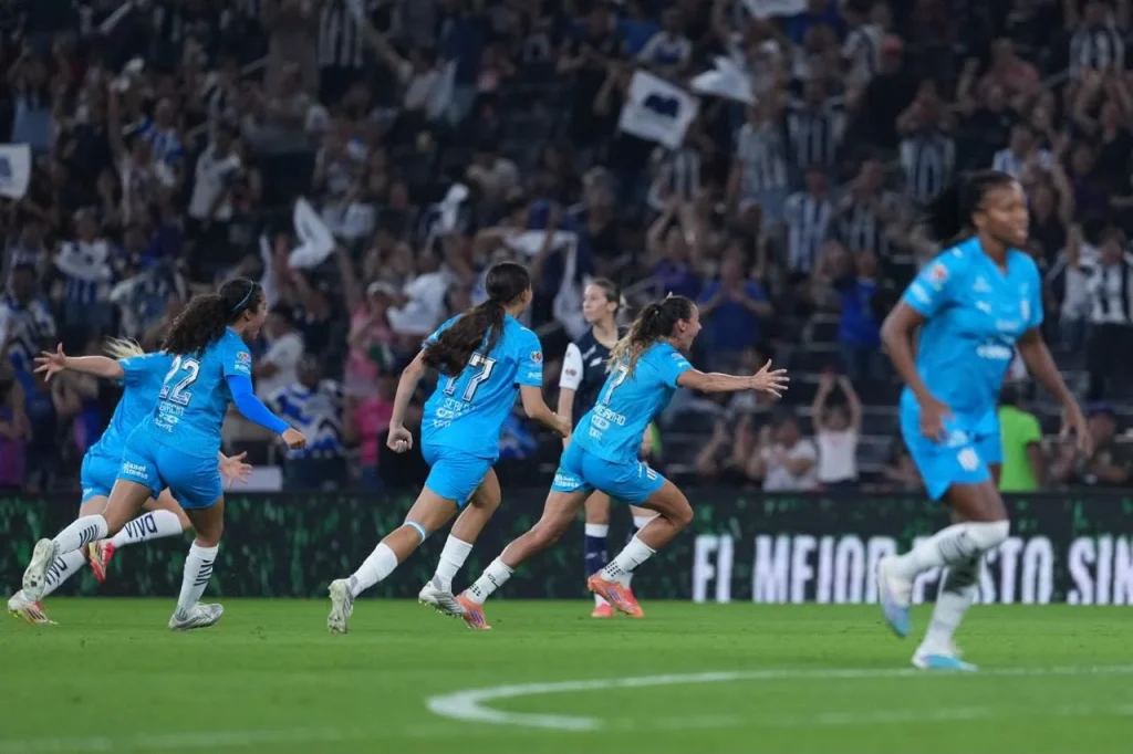 Remonta Rayadas a Pachuca y se meten a la final 3 685705174 983416651296634 5192951407304466850 n
