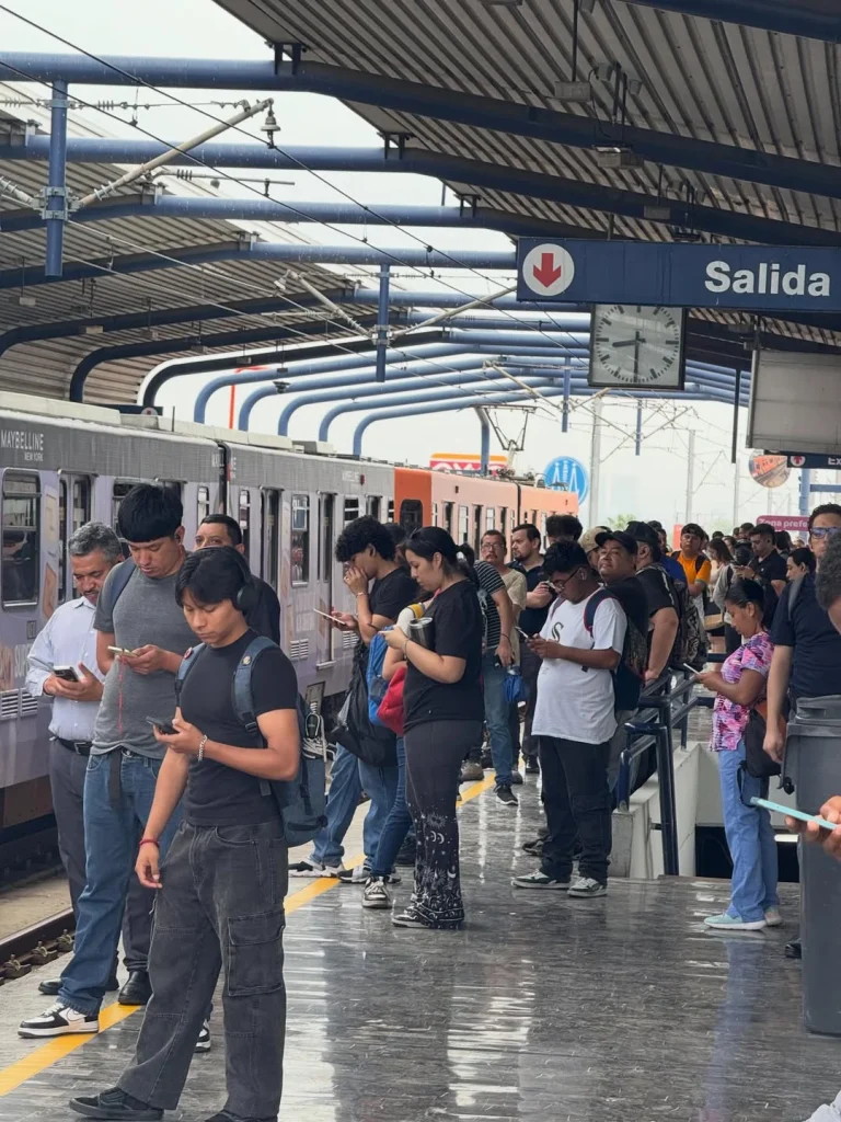 Reportan nuevas fallas en Metro de Monterrey 1 687452134 956332880660045 6933463212519249220 n
