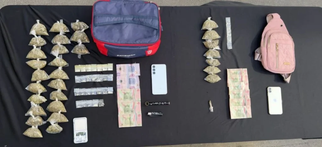 Detienen a pareja con droga en Ciénega de Flores 1 689262845 1758536621775104 120620923442080520 n