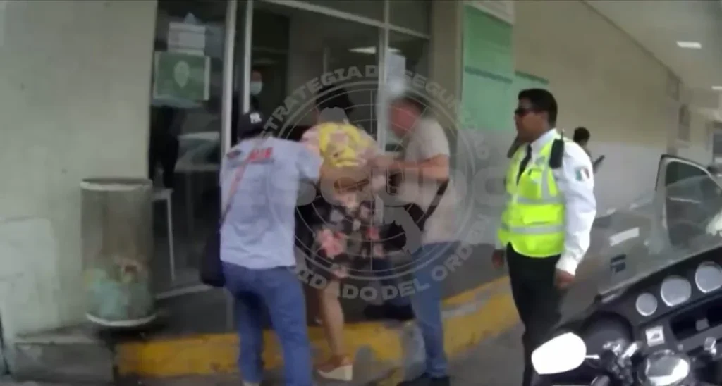 Escoltan tránsitos de Monterrey a mujer en labor de parto 3 694282778 1702902724471502 6866288026793870723 n