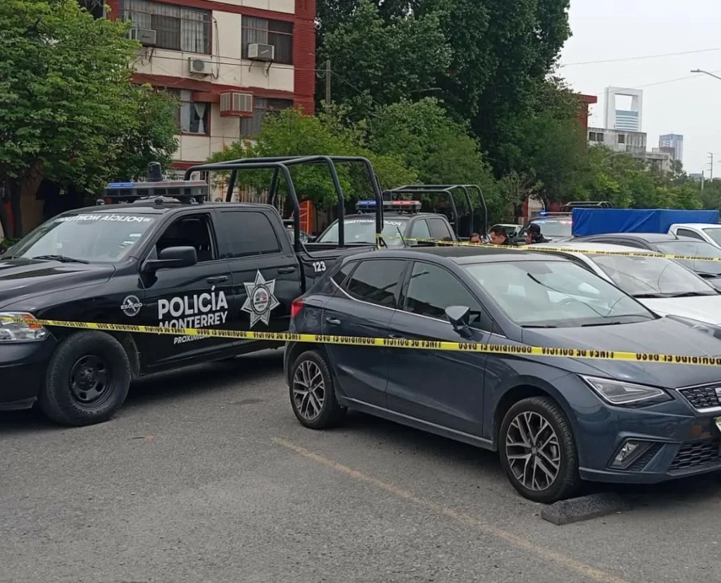 Mujer es asaltada en San Pedro; policías de Monterrey detienen a presunto en Condominios Constitución 1 694337705 3528016367360971 8719541381425408316 n