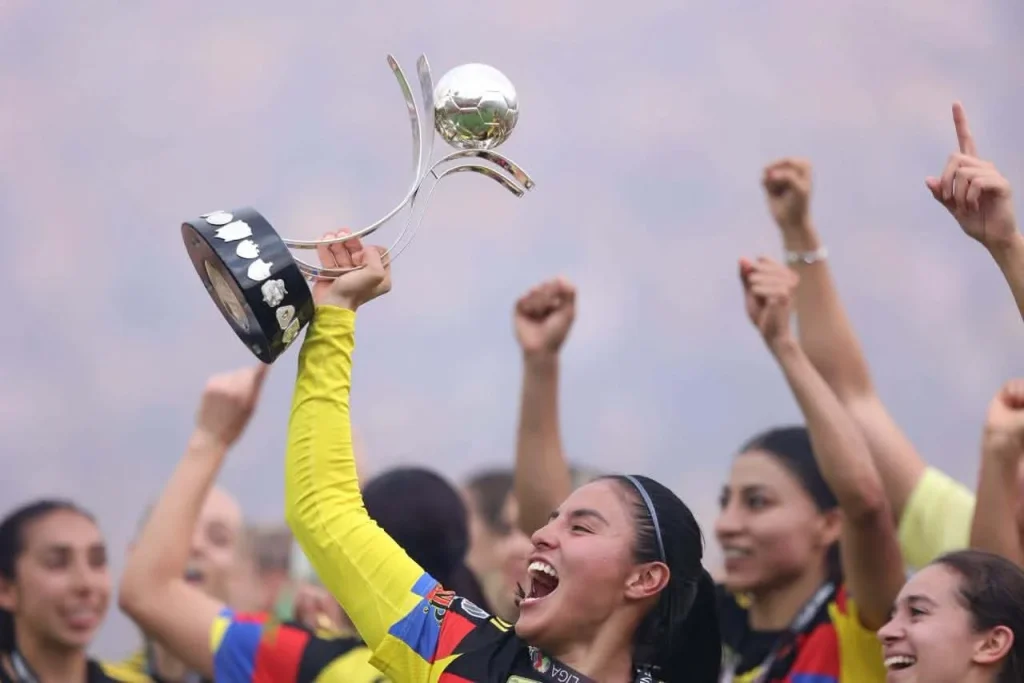 Vence América a Rayadas y son campeonas de Liga MX Femenil 10 694788183 1491917489003992 7537113035548745570 n