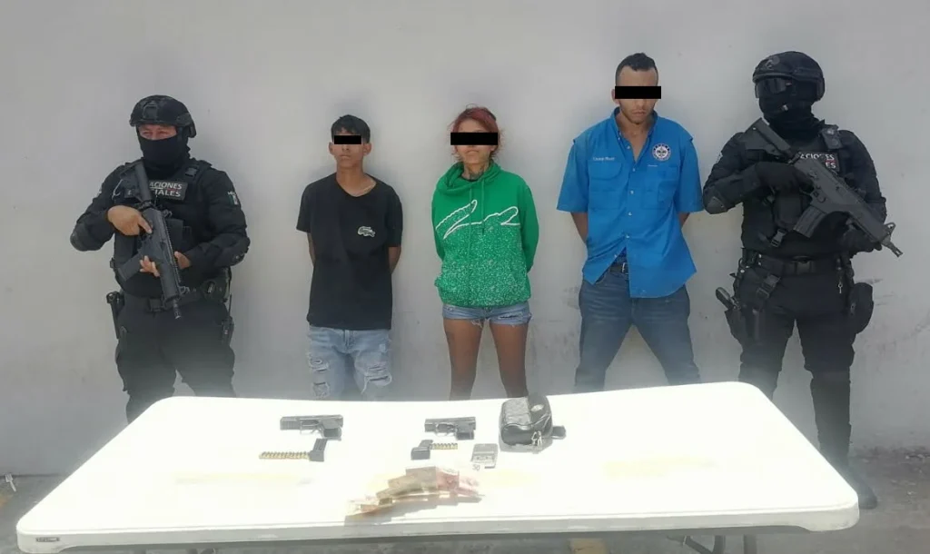 Persecución y balacera deja tres detenidos en Monterrey 2 696493222 1519677246185050 749868651109200043 n