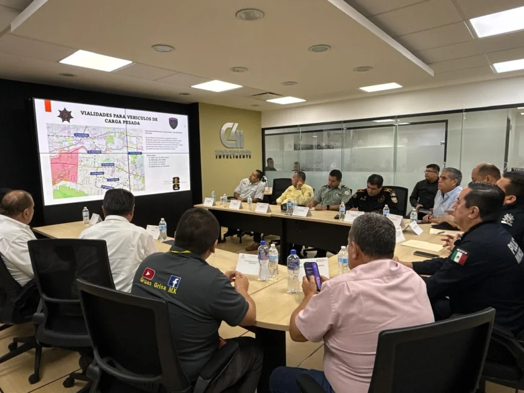 Acuerdan Guadalupe y transportistas movilidad segura durante el Mundial 1 702798751 2139035793677300 3758286281993366973 n