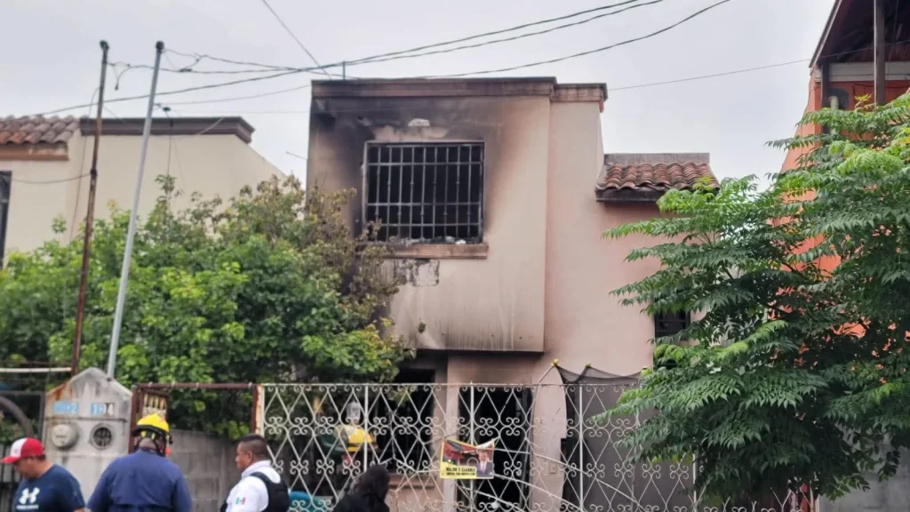 Incendio en vivienda de Escobedo 3 704730197 1346295947377525 2776797429783311374 n