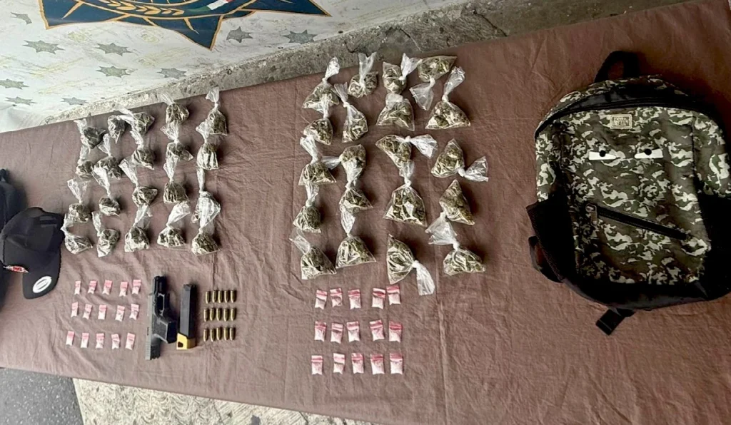 Caen con arma y drogas; uno es socio de anexo en Monterrey 1 708087857 2251952968908808 3189547002804260888 n
