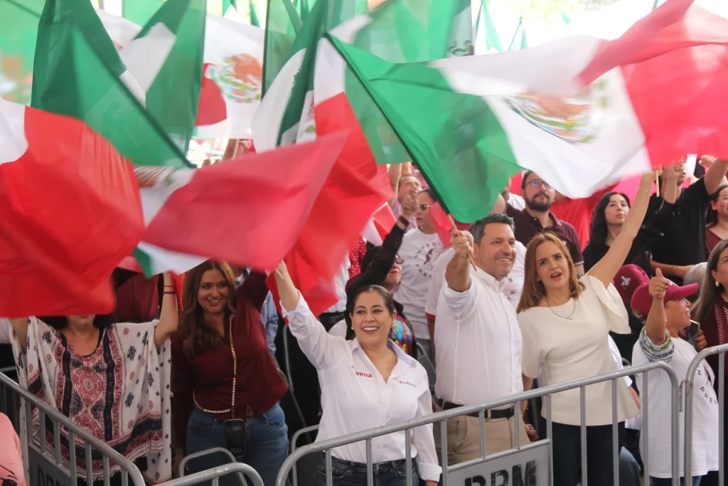 Casi llenan la Explanada de los Héroes para escuchar el mensaje de Claudia 1 711801201 1013341367882705 7062535008084930559 n