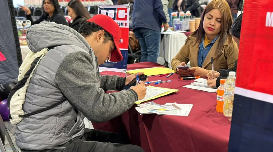 A través de una jornada laboral que se llevará a cabo el próximo jueves 28 de mayo en el Auditorio Municipal de 0900 a 1300 horas, se estarán ofertando poco más de 3 mil vacantes en Reynosa.