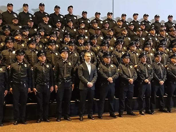 Toma Adrián de la Garza protesta a 168 nuevos policías y guardias auxiliares de Monterrey 1 ADRIAN bb2