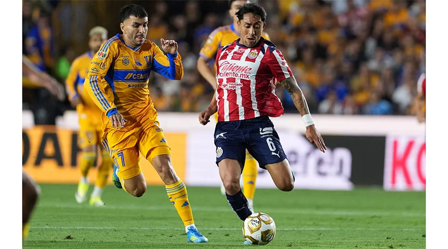 ¡Con ventaja la vuelta! Vence Tigres 3-1 a Chivas 8 CHIVAS 22bb