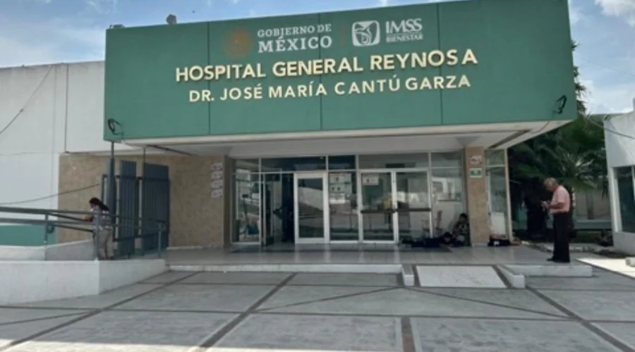 Candelario “N”, señalado como responsable del feminicidio de Lorenia “N”, ocurrido el pasado 24 de abril al interior de un establecimiento de comida en la colonia Rodríguez, permanece internado en
