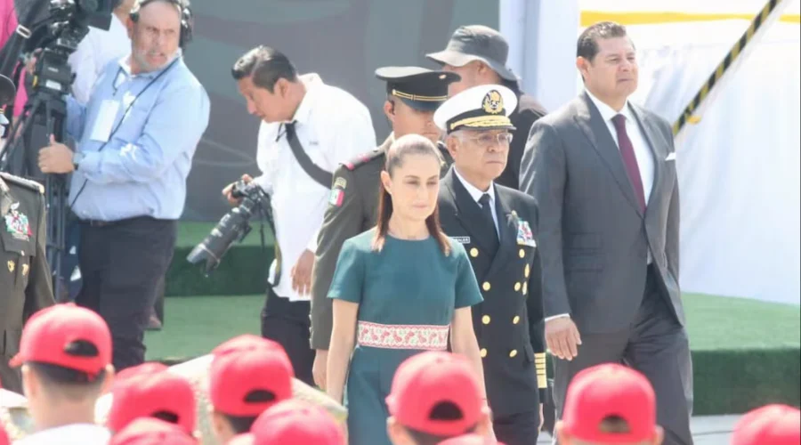 Durante la conmemoración del 164 aniversario de la Batalla de Puebla del 5 de Mayo de 1862 y toma de Protesta de Bandera de los conscriptos del Servicio Militar Nacional, el gobernador de la entid