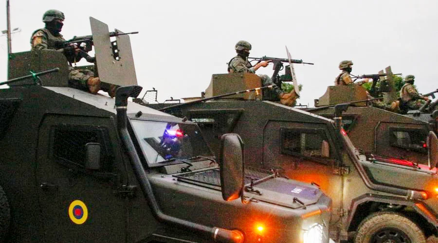 ECUADRO 45a