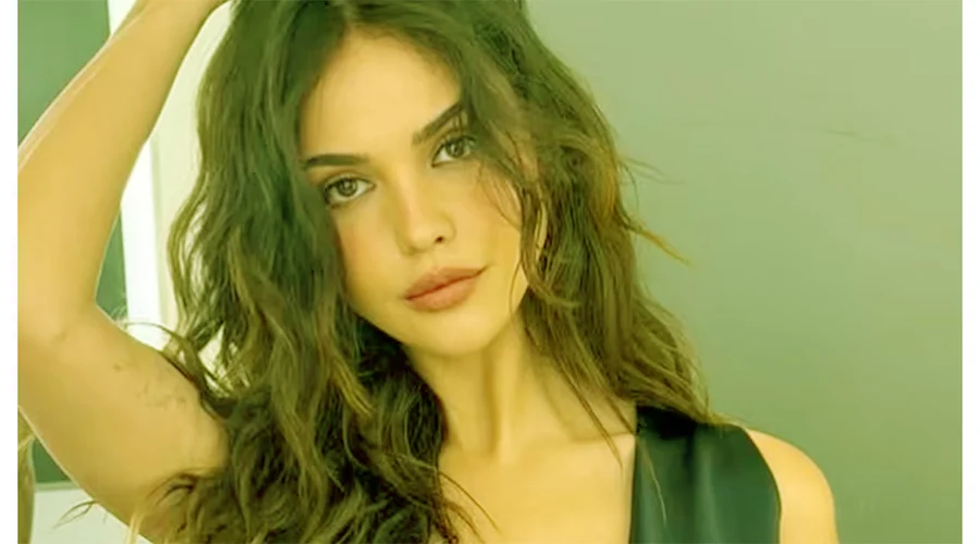 Eiza González prefería réplicas antes que gastar fortunas en bolsos 1 EIZA GONZALES 882