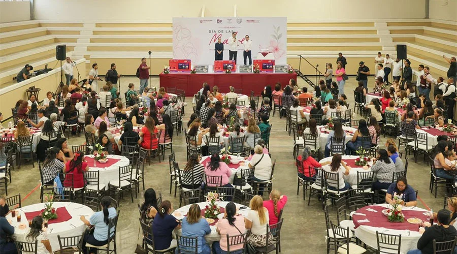 Gobierno de Madero y DIF respaldan festejo del SUTSHA por el Día de las Madres 1 ERASMO z22b